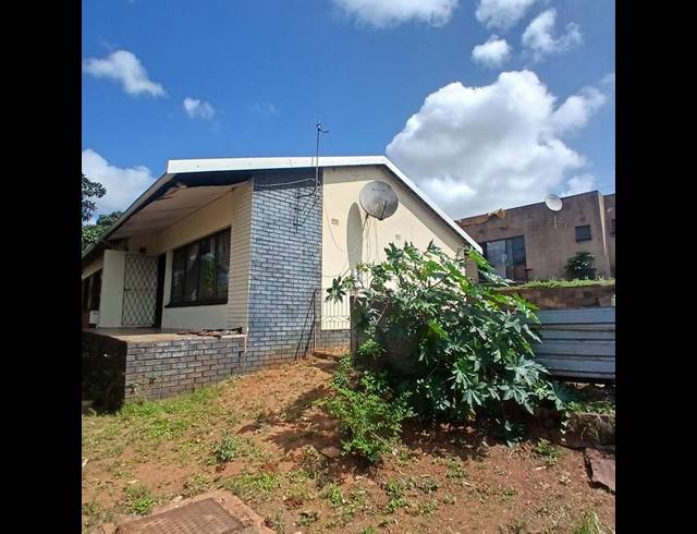 3 BEDROOM HOUSE FOR SALE IN MONTCLAIR